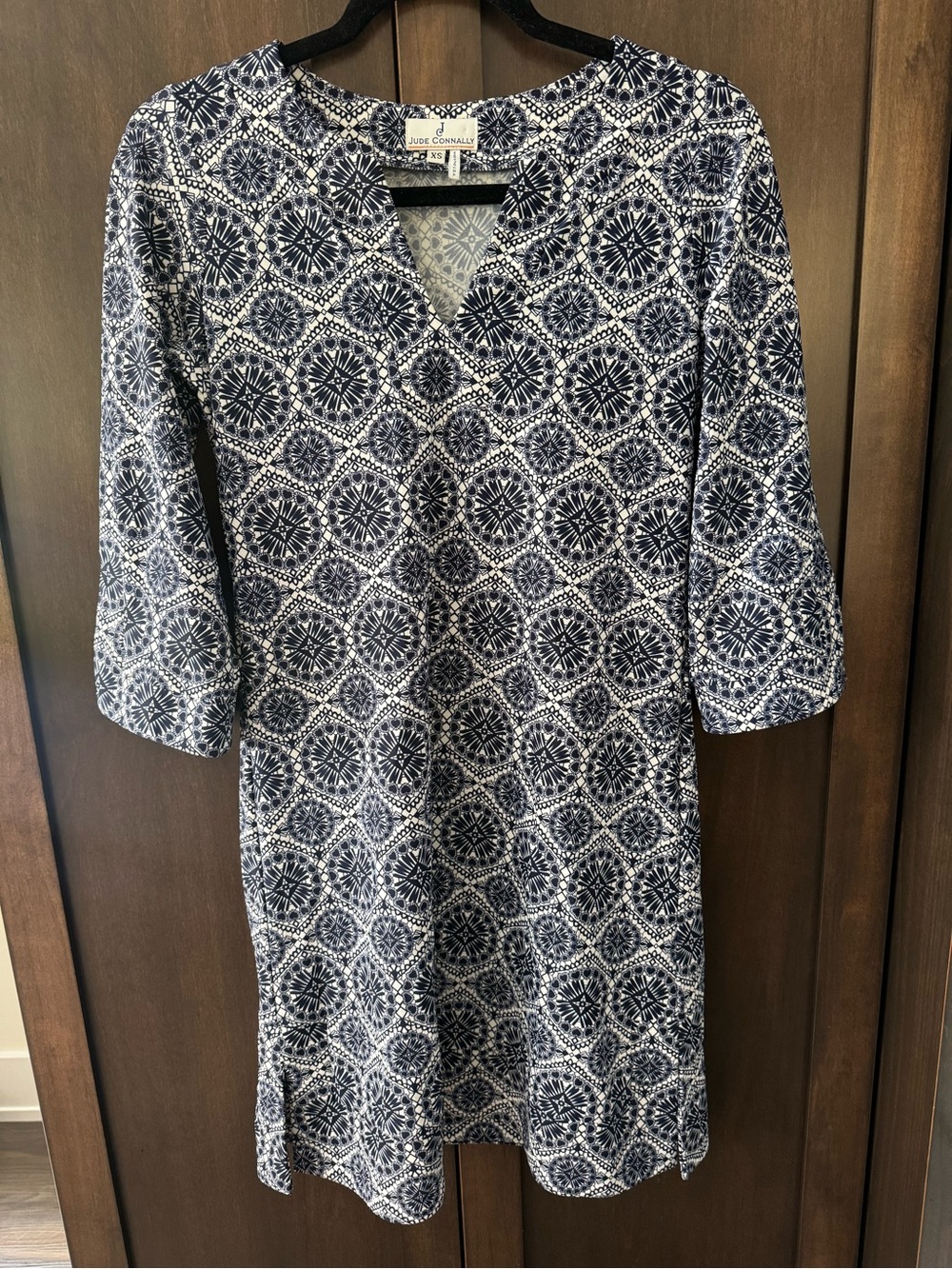 Jude Connally Megan Navy and White Printed V-Neck Dress Sz XS
